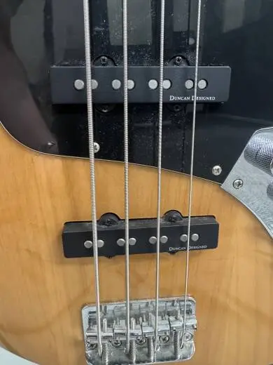 Squier Vintage Modified 70s Jazz Bass | Natural 2